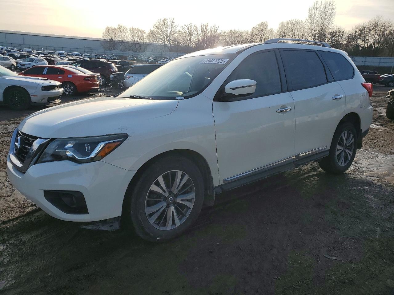 2017 NISSAN PATHFINDER
