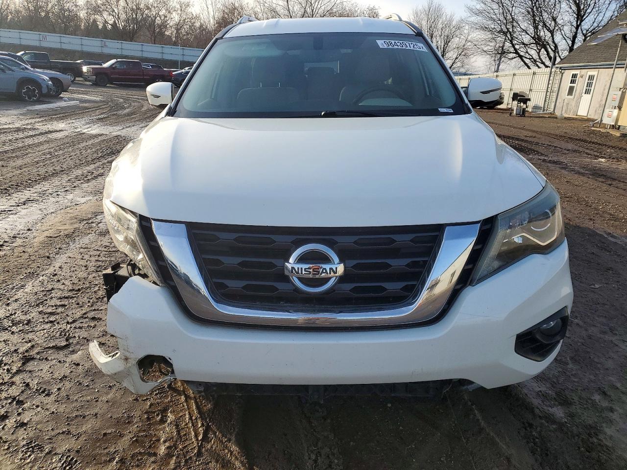2017 NISSAN PATHFINDER S photo 5