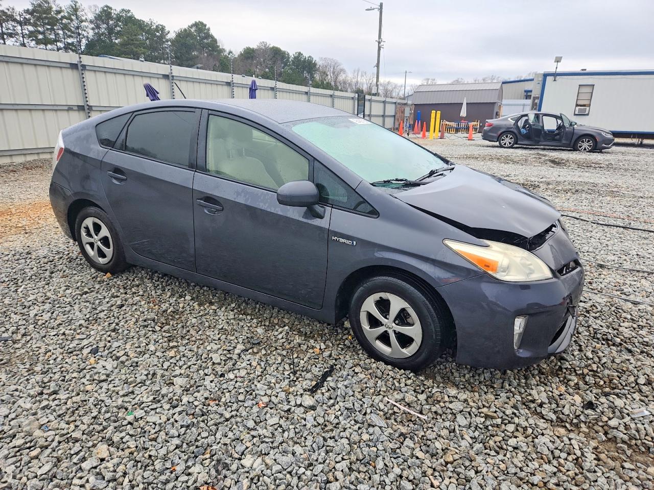 2013 TOYOTA PRIUS photo 4