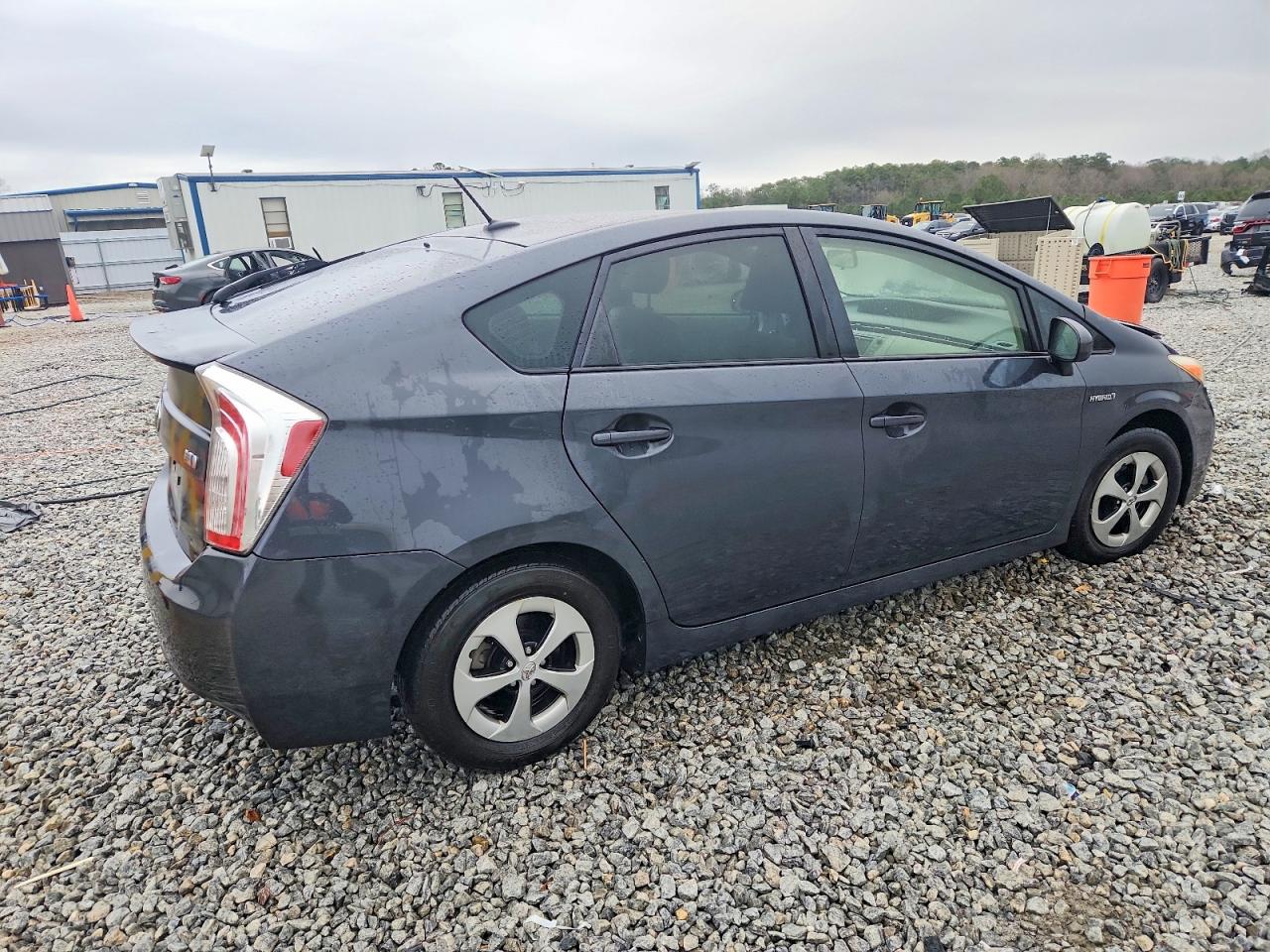 2013 TOYOTA PRIUS photo 3