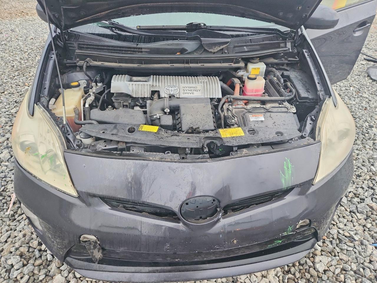 2013 TOYOTA PRIUS photo 11