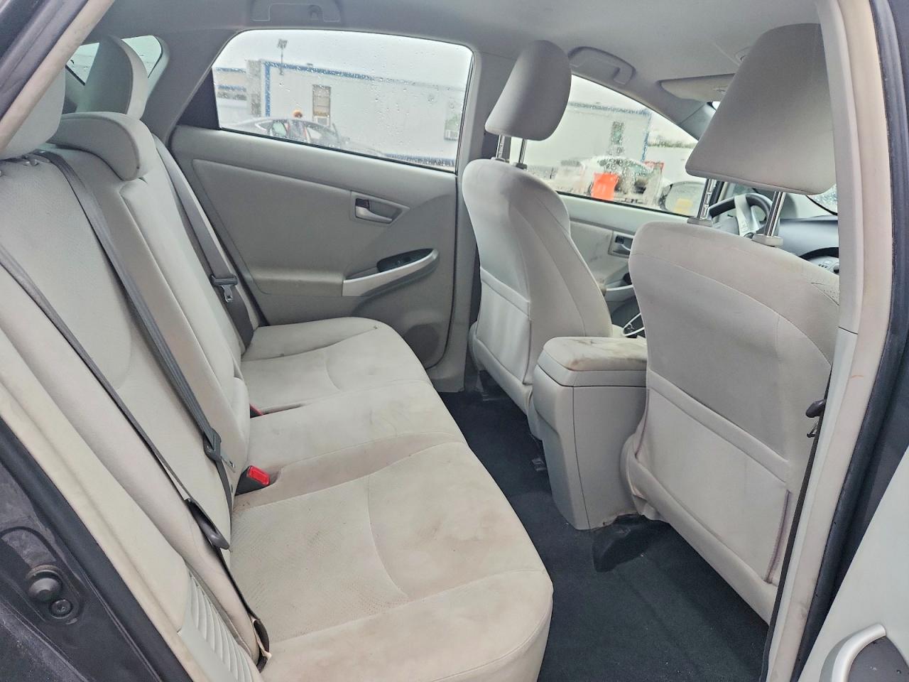 2013 TOYOTA PRIUS photo 10