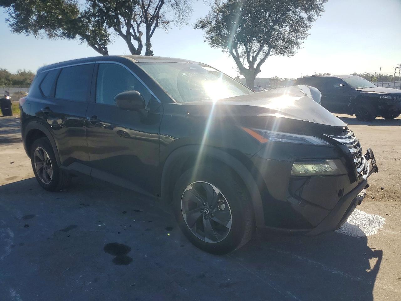 2024 NISSAN ROGUE SV photo 4