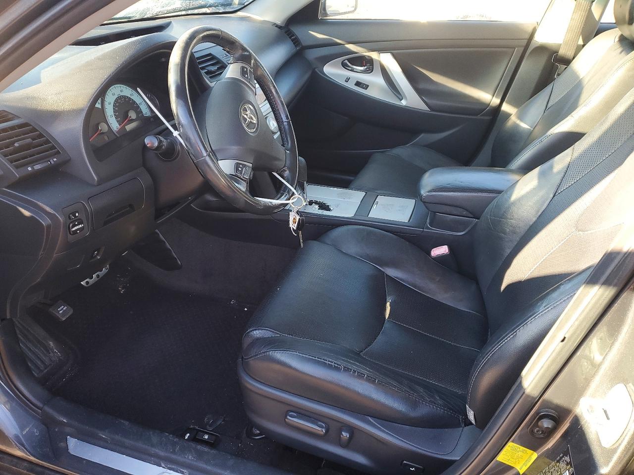 2011 TOYOTA CAMRY BASE photo 7