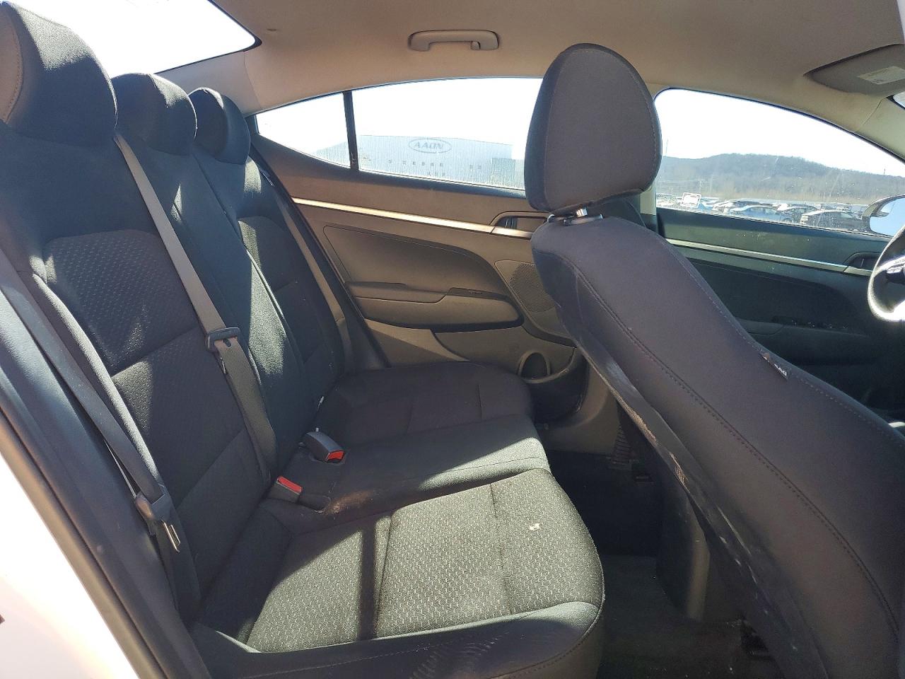 2019 HYUNDAI ELANTRA SE photo 10