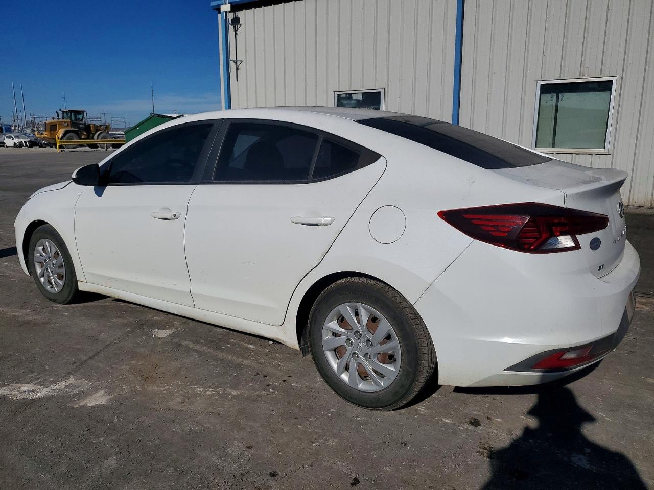 2019 HYUNDAI ELANTRA SE photo 2
