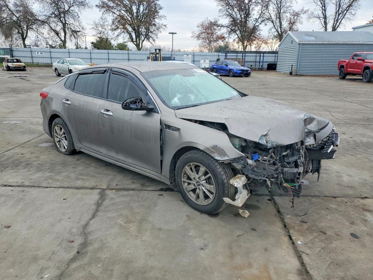 2016 KIA OPTIMA LX photo 4