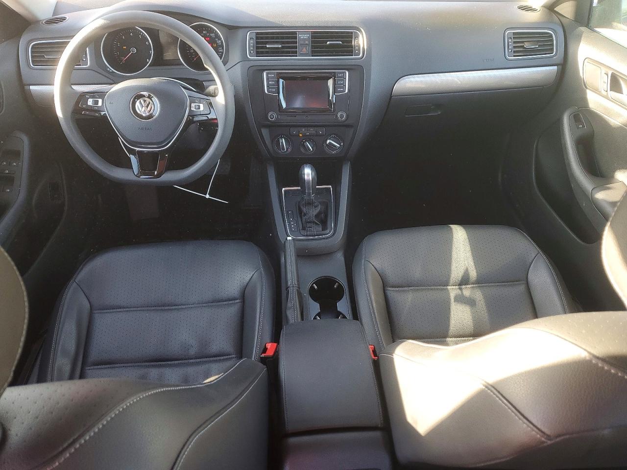 2018 VOLKSWAGEN JETTA SE photo 15
