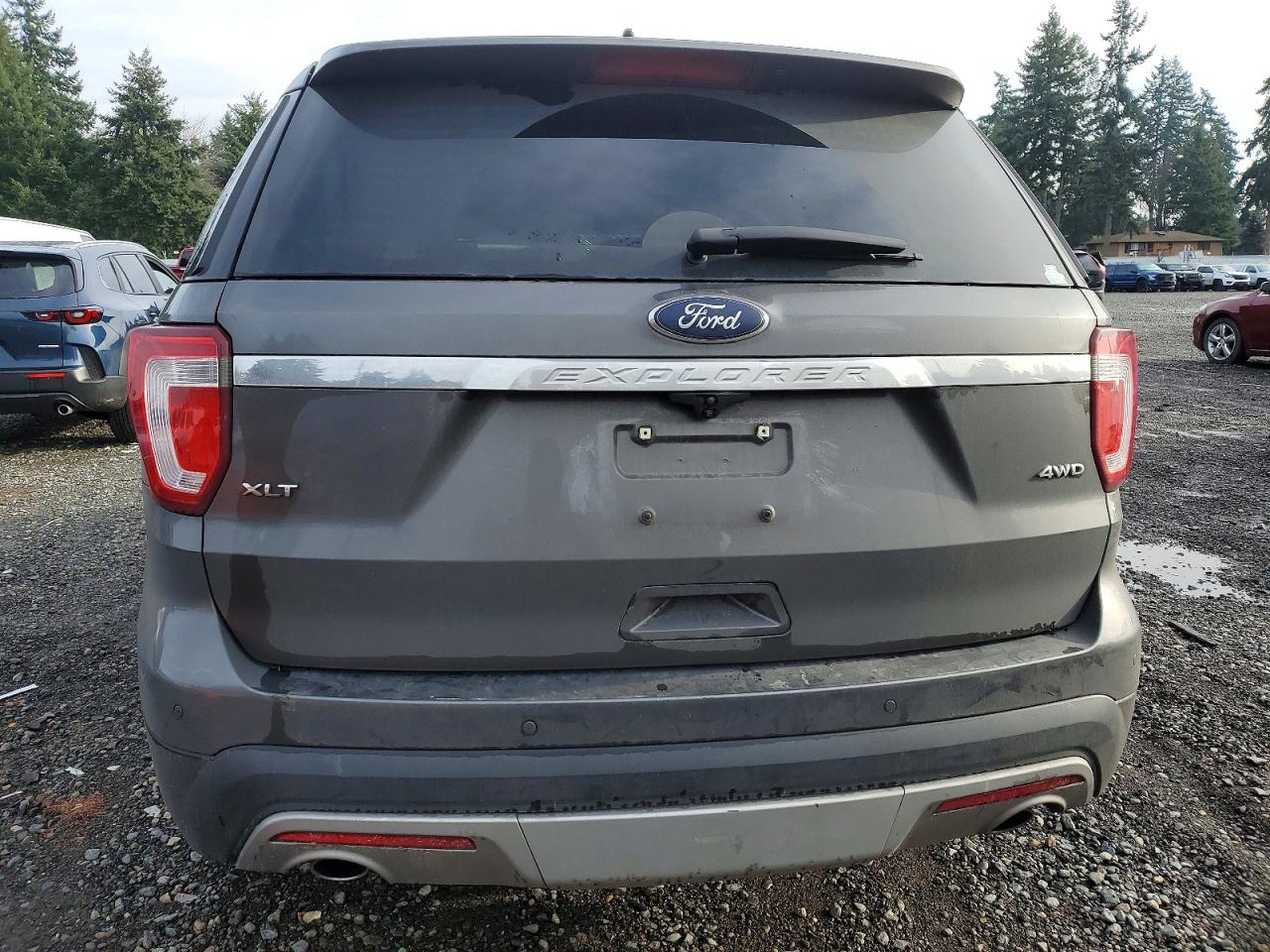 2016 FORD EXPLORER XLT photo 6
