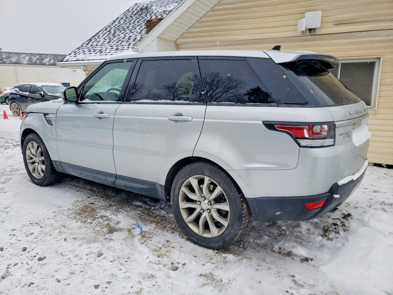 2015 LAND ROVER RANGE ROVER SPORT HSE photo 2