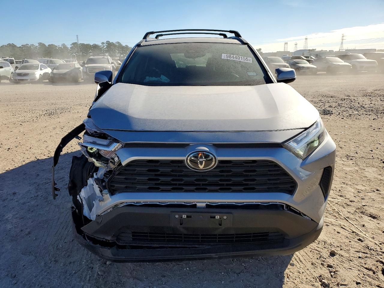 2025 TOYOTA RAV4 XLE photo 9
