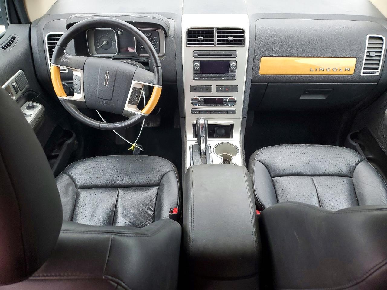 2010 LINCOLN MKX photo 8