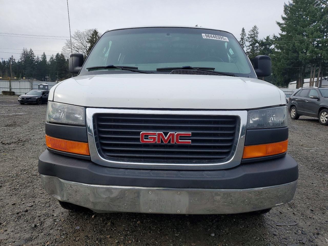 2017 GMC SAVANA 2500 DELIVERY VAN photo 5