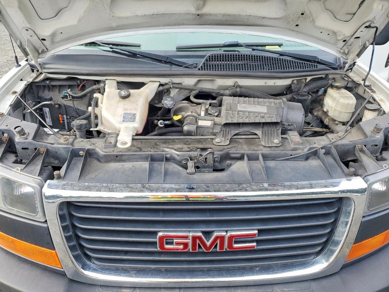 2017 GMC SAVANA 2500 DELIVERY VAN photo 11