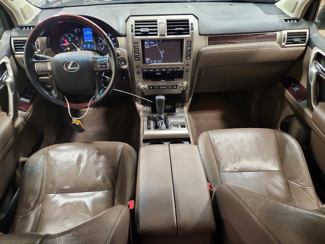 2017 LEXUS GX 460 photo 8