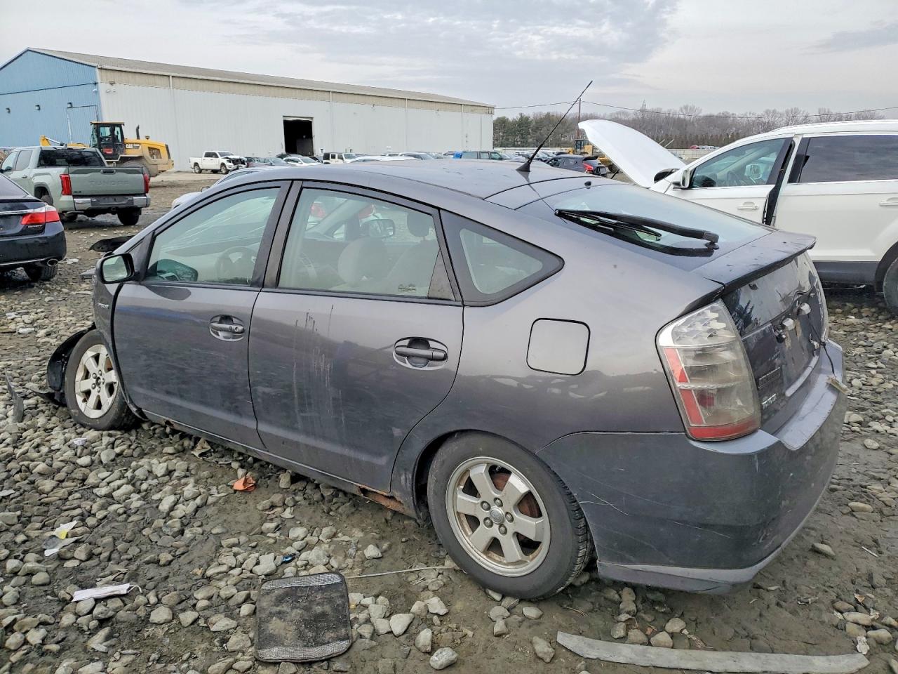 2007 TOYOTA PRIUS BASE photo 2