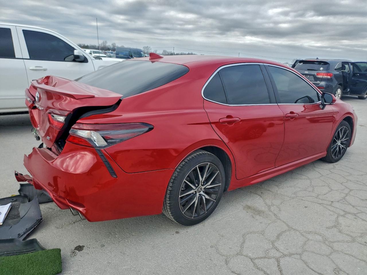 2024 TOYOTA CAMRY SE NIGHT SHADE photo 3