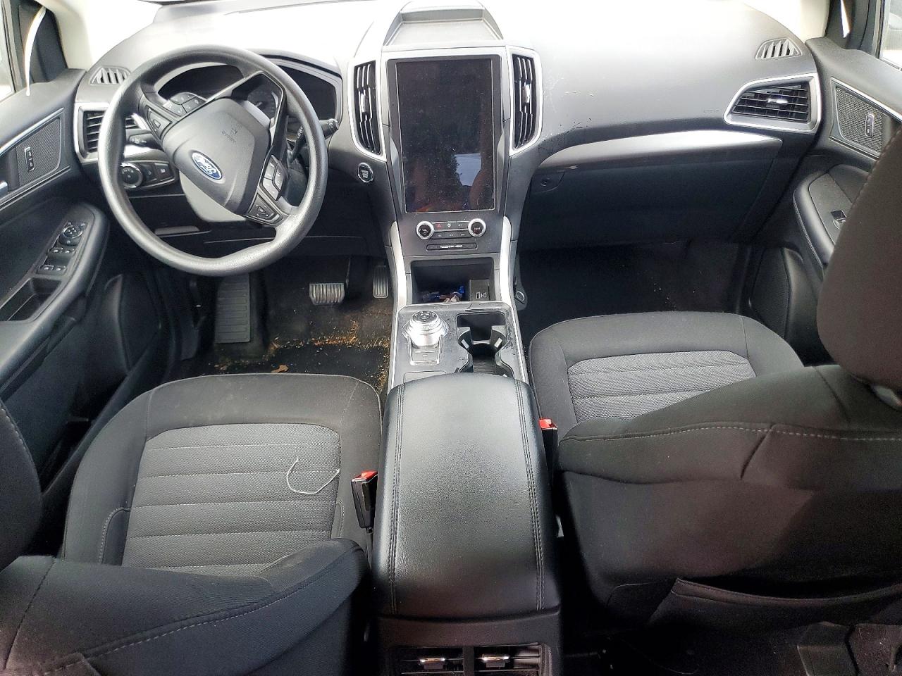 2024 FORD EDGE SE photo 8