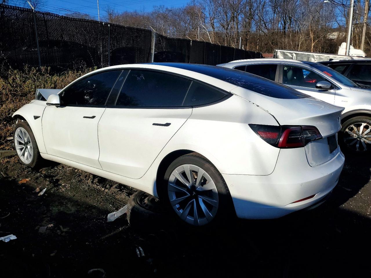2022 TESLA MODEL 3 photo 2