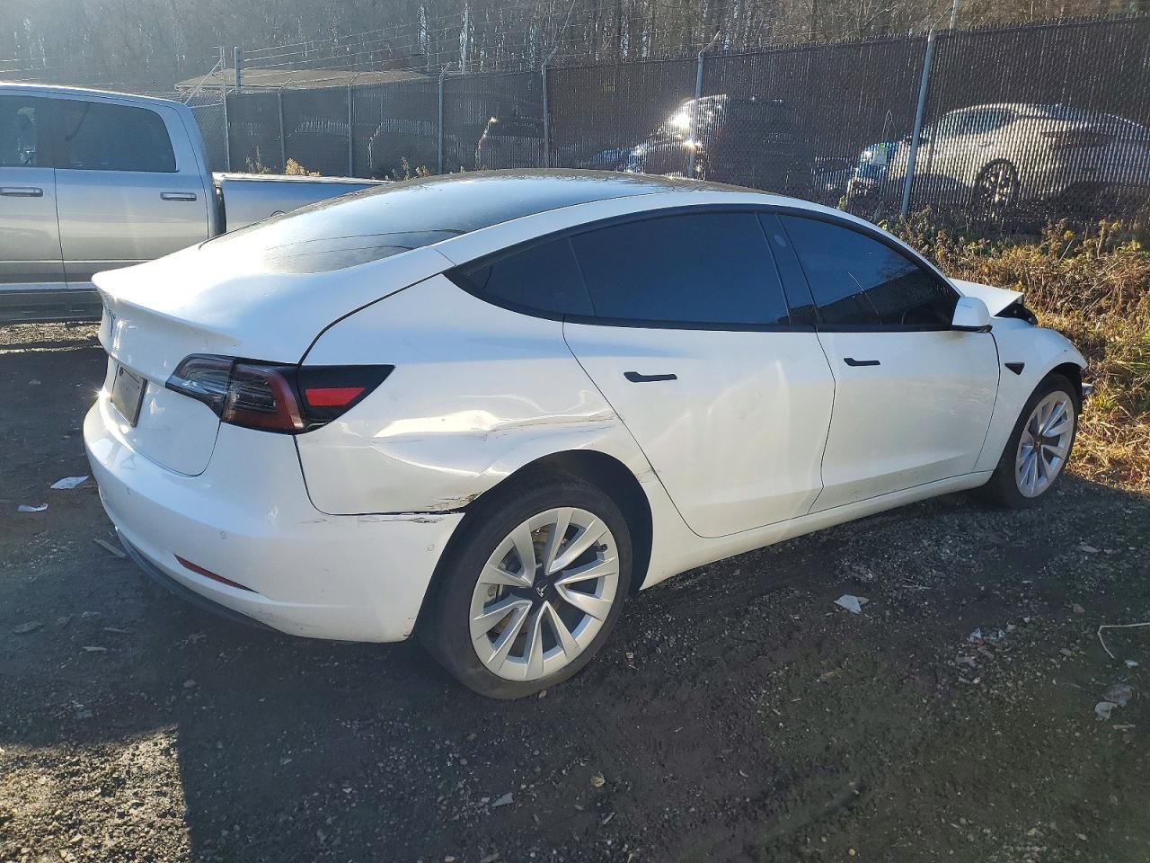 2022 TESLA MODEL 3 photo 3