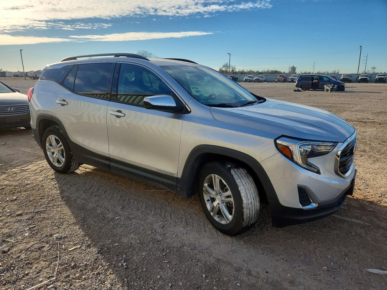 2018 GMC TERRAIN SLE photo 4