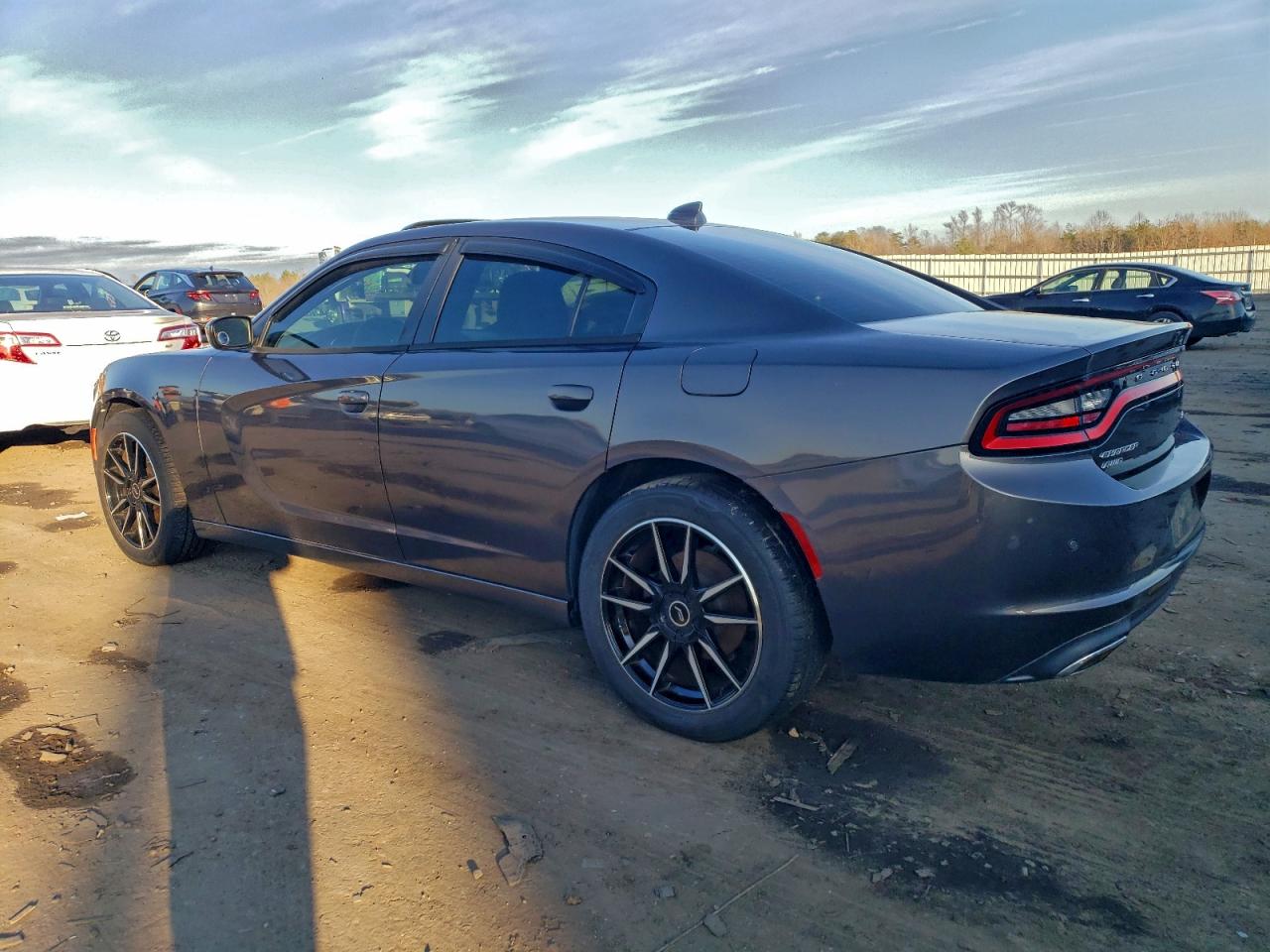 2015 DODGE CHARGER SXT photo 2