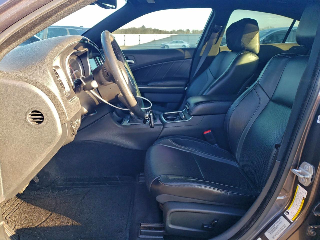 2015 DODGE CHARGER SXT photo 7