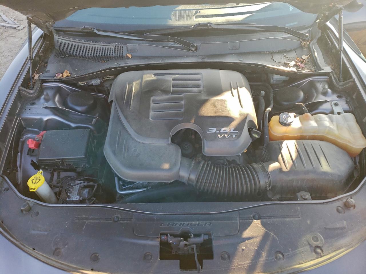 2015 DODGE CHARGER SXT photo 11