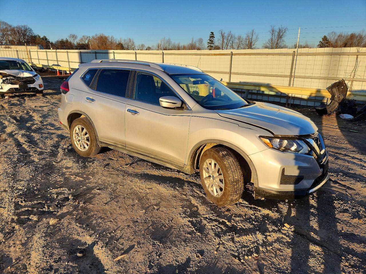 2018 NISSAN ROGUE S photo 10