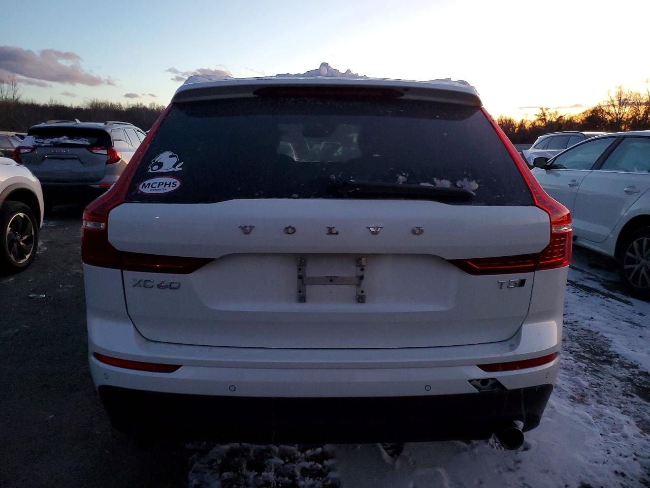2020 VOLVO XC60 T5 MOMENTUM photo 6