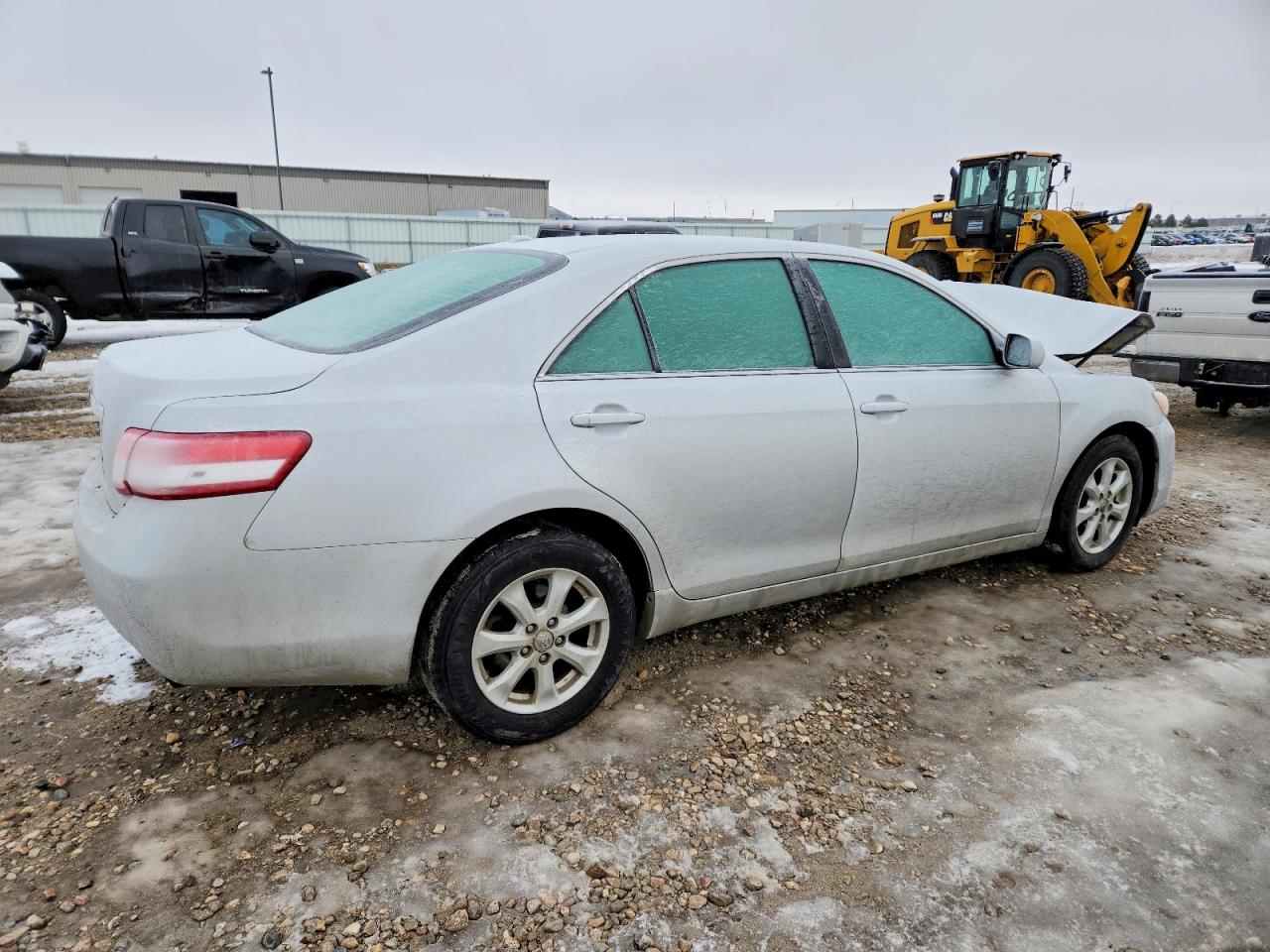 2010 TOYOTA CAMRY BASE photo 3