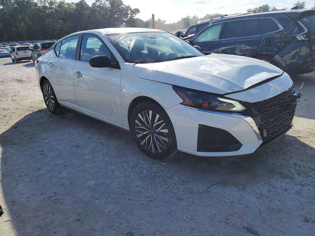 2025 NISSAN ALTIMA SV photo 4