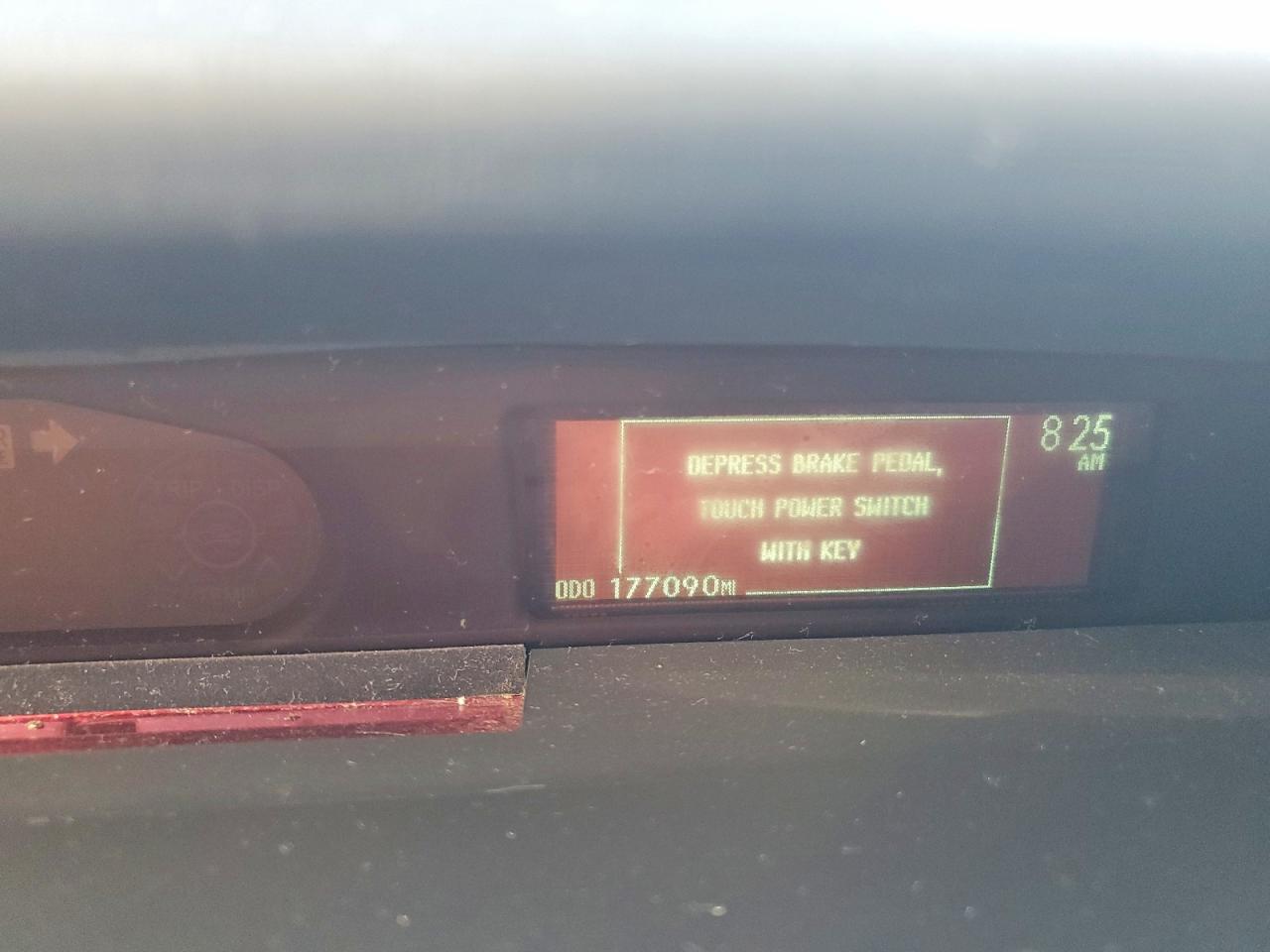 2010 TOYOTA PRIUS photo 9