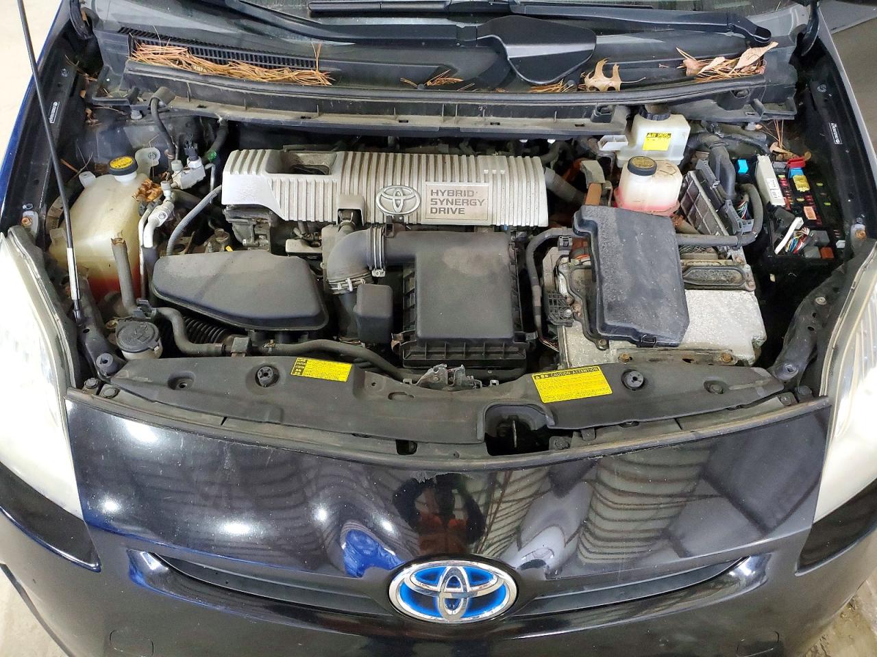 2010 TOYOTA PRIUS photo 11