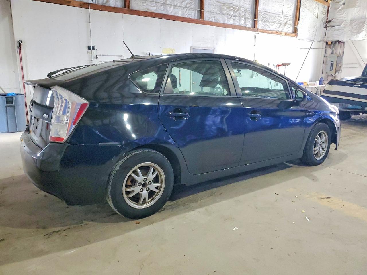 2010 TOYOTA PRIUS photo 3