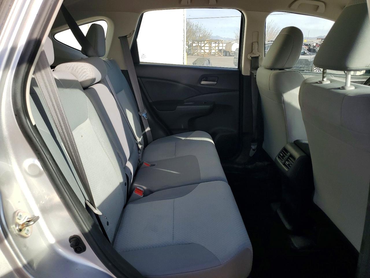 2016 HONDA CR-V LX photo 11