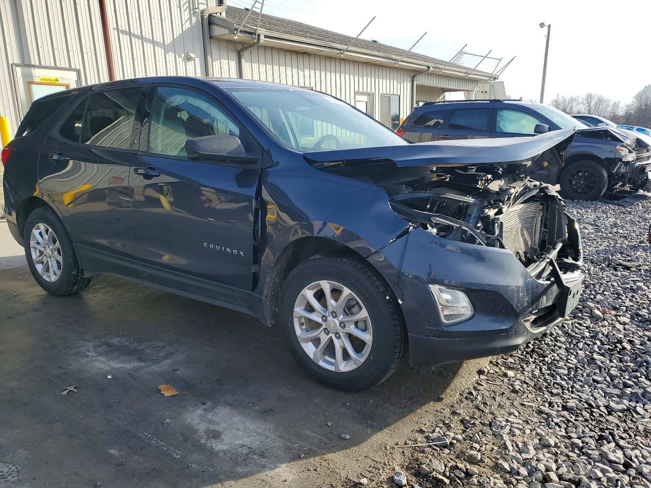 2019 CHEVROLET EQUINOX LS photo 4