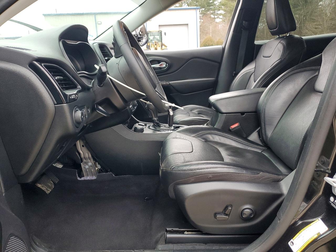 2023 JEEP CHEROKEE ALTITUDE LUX photo 11