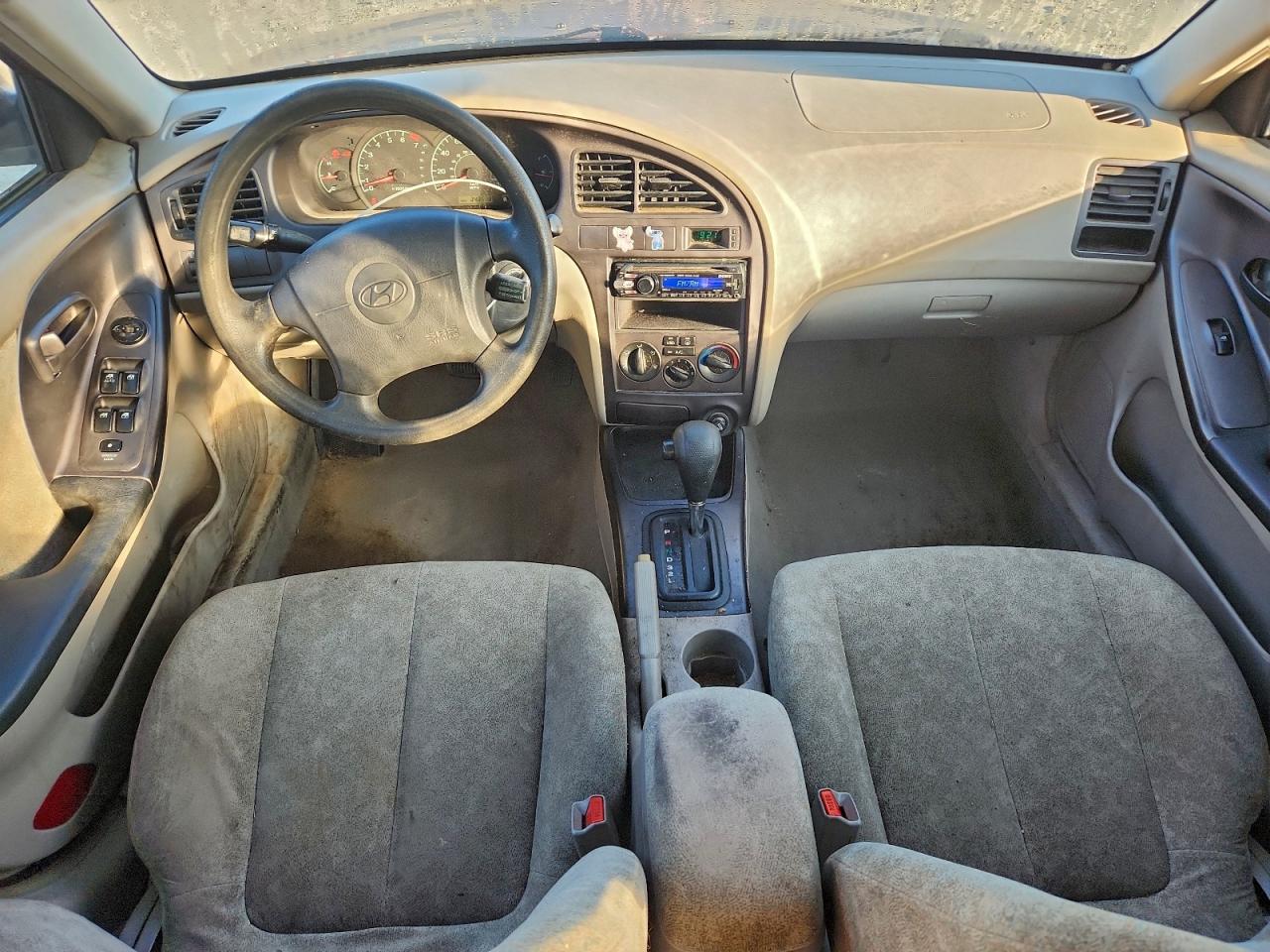 2001 HYUNDAI ELANTRA GLS photo 8
