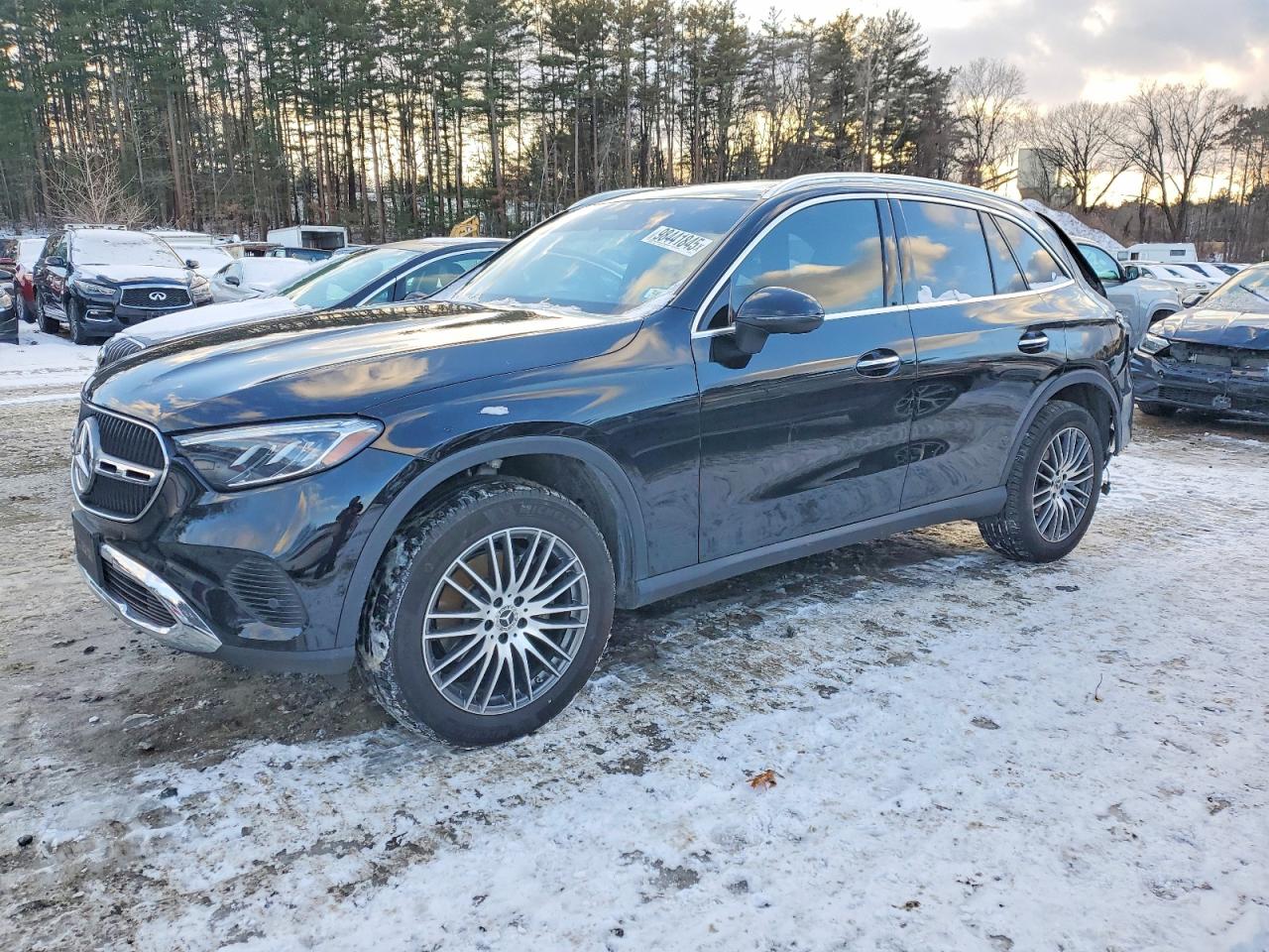 2025 MERCEDES-BENZ GLC