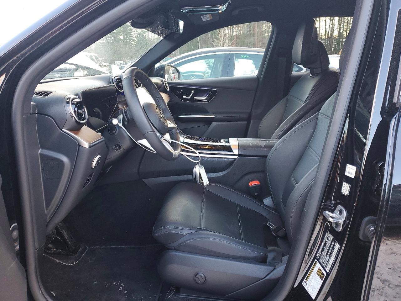 2025 MERCEDES-BENZ GLC 300 4MATIC photo 7