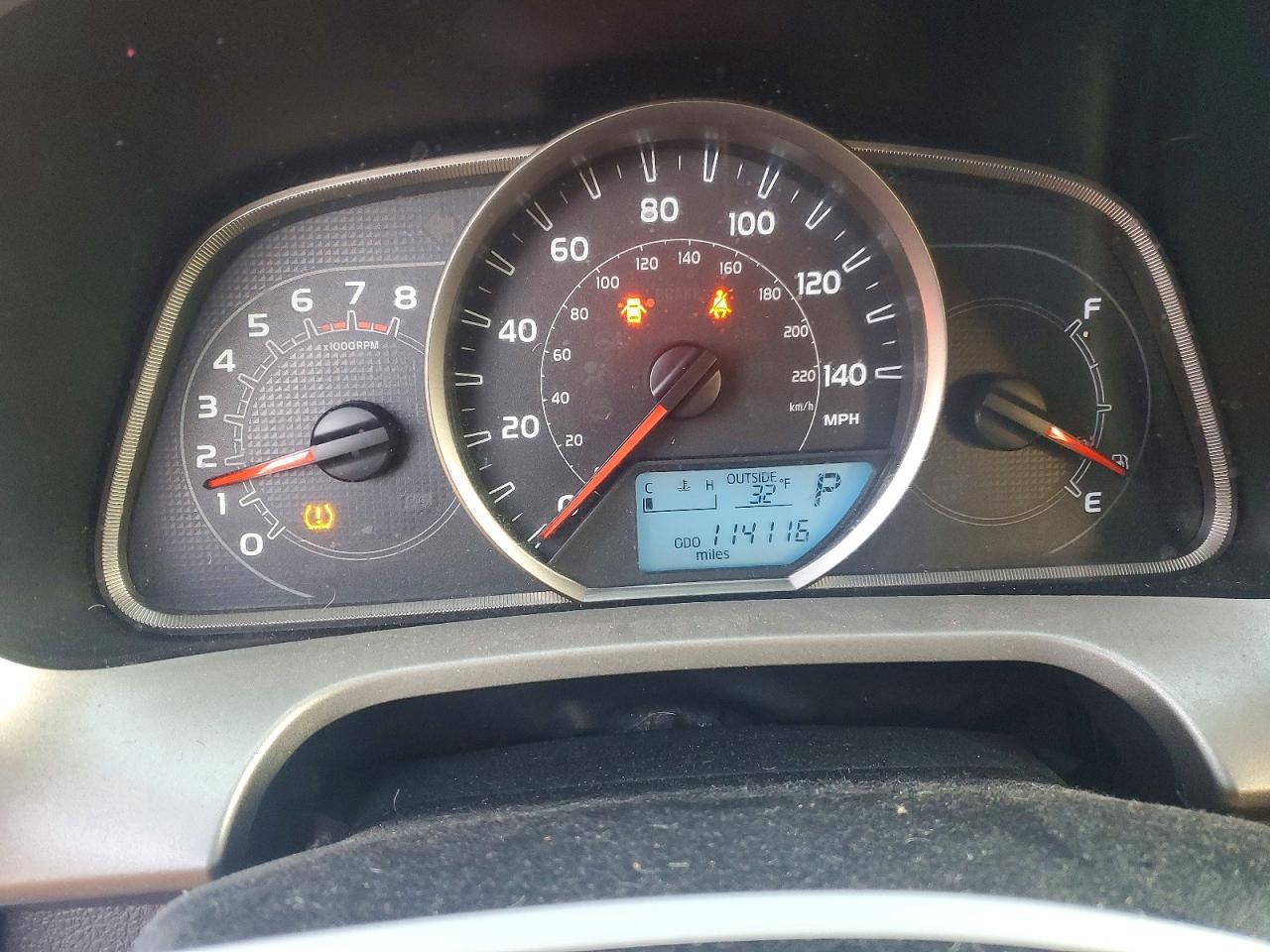 2015 TOYOTA RAV4 LE photo 9