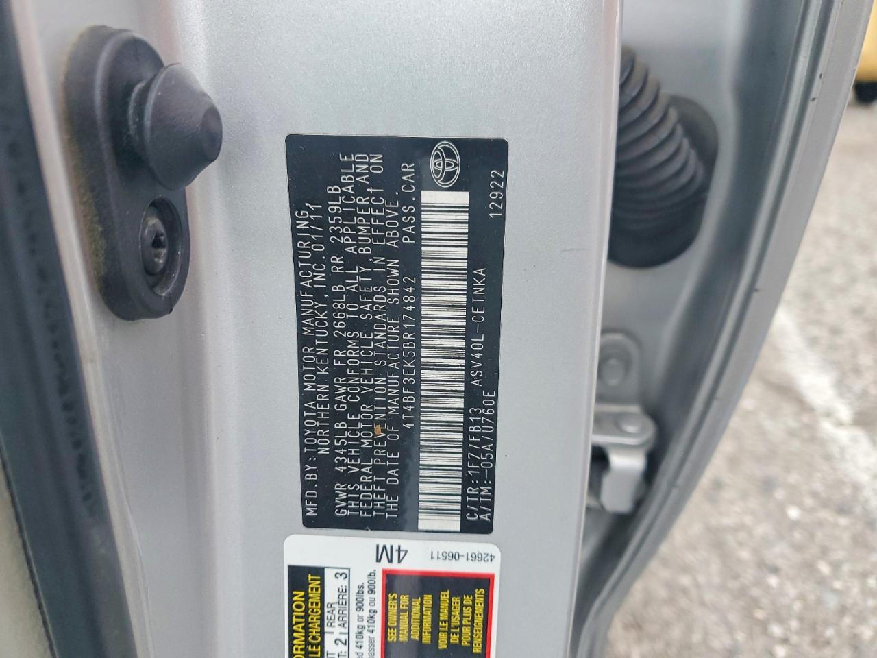 2011 TOYOTA CAMRY BASE photo 12