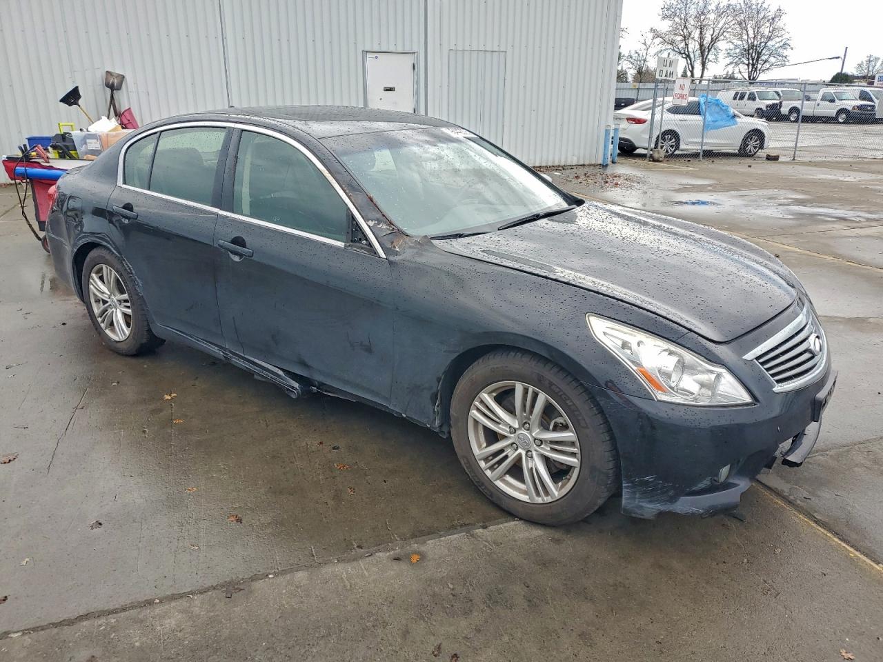 2013 INFINITI G37 BASE photo 4