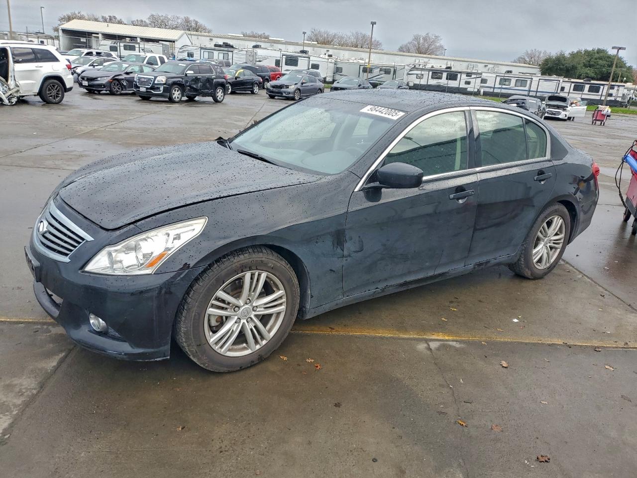 2013 INFINITI G37