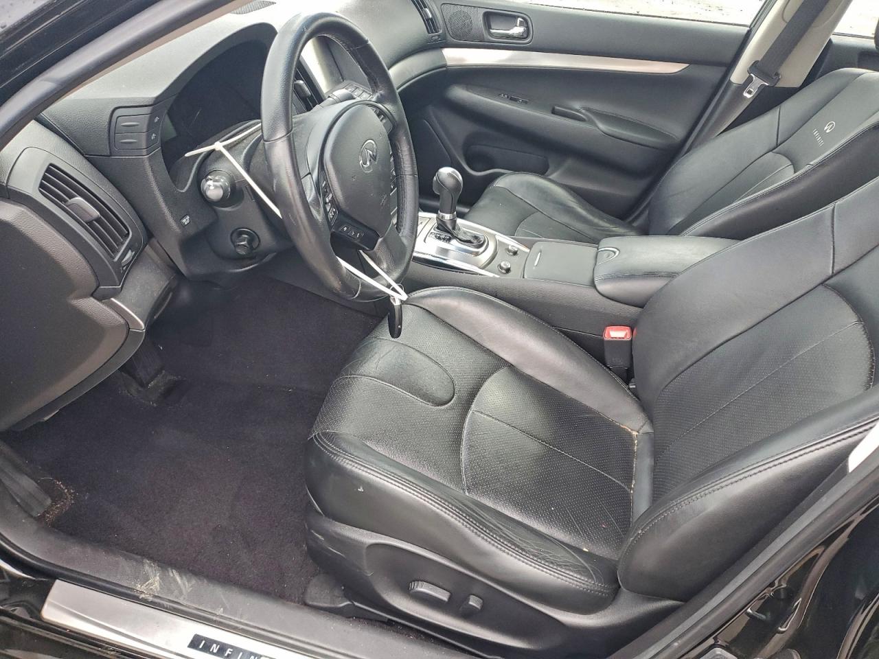 2013 INFINITI G37 BASE photo 7