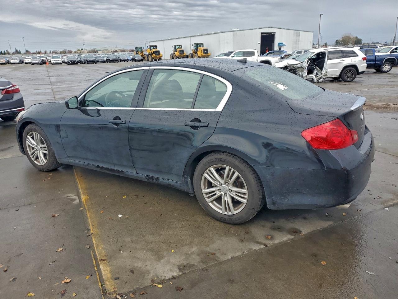 2013 INFINITI G37 BASE photo 2