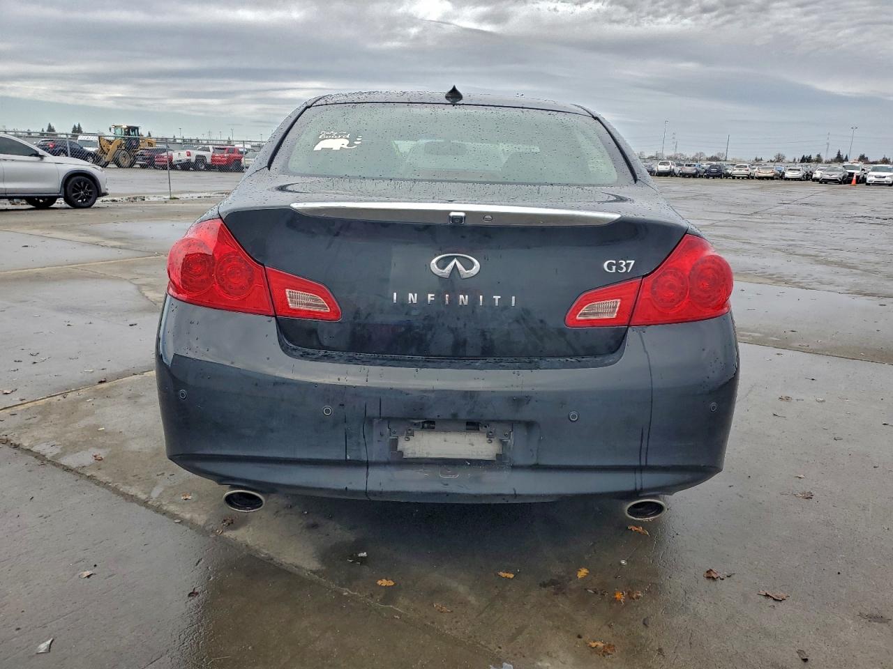 2013 INFINITI G37 BASE photo 6
