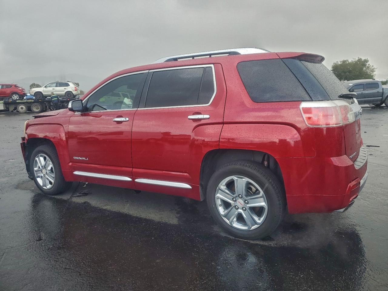 2013 GMC TERRAIN DENALI photo 2