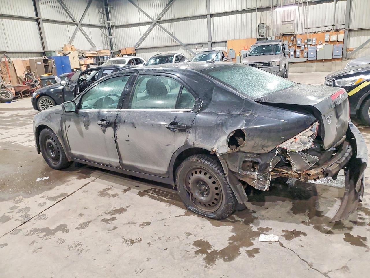 2011 FORD FUSION SE photo 2